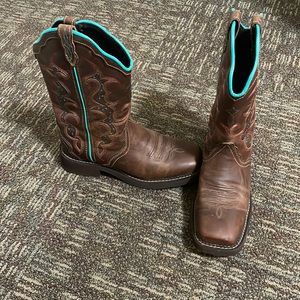 Justin Square toe cowgirl boots